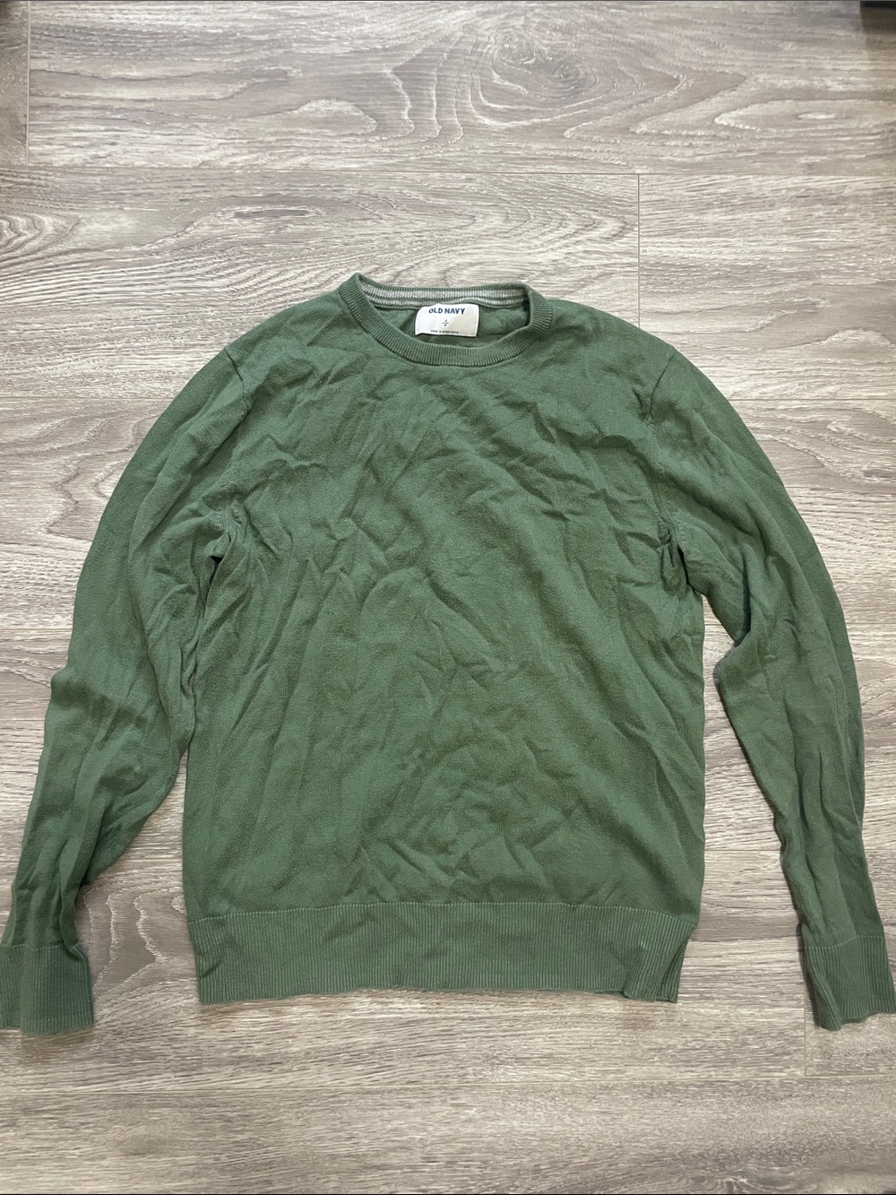 Old Navy Men's Crewneck Sweater in Olive Green